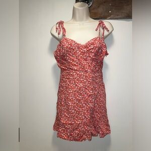 Forever 21 orange floral sundress
Size L